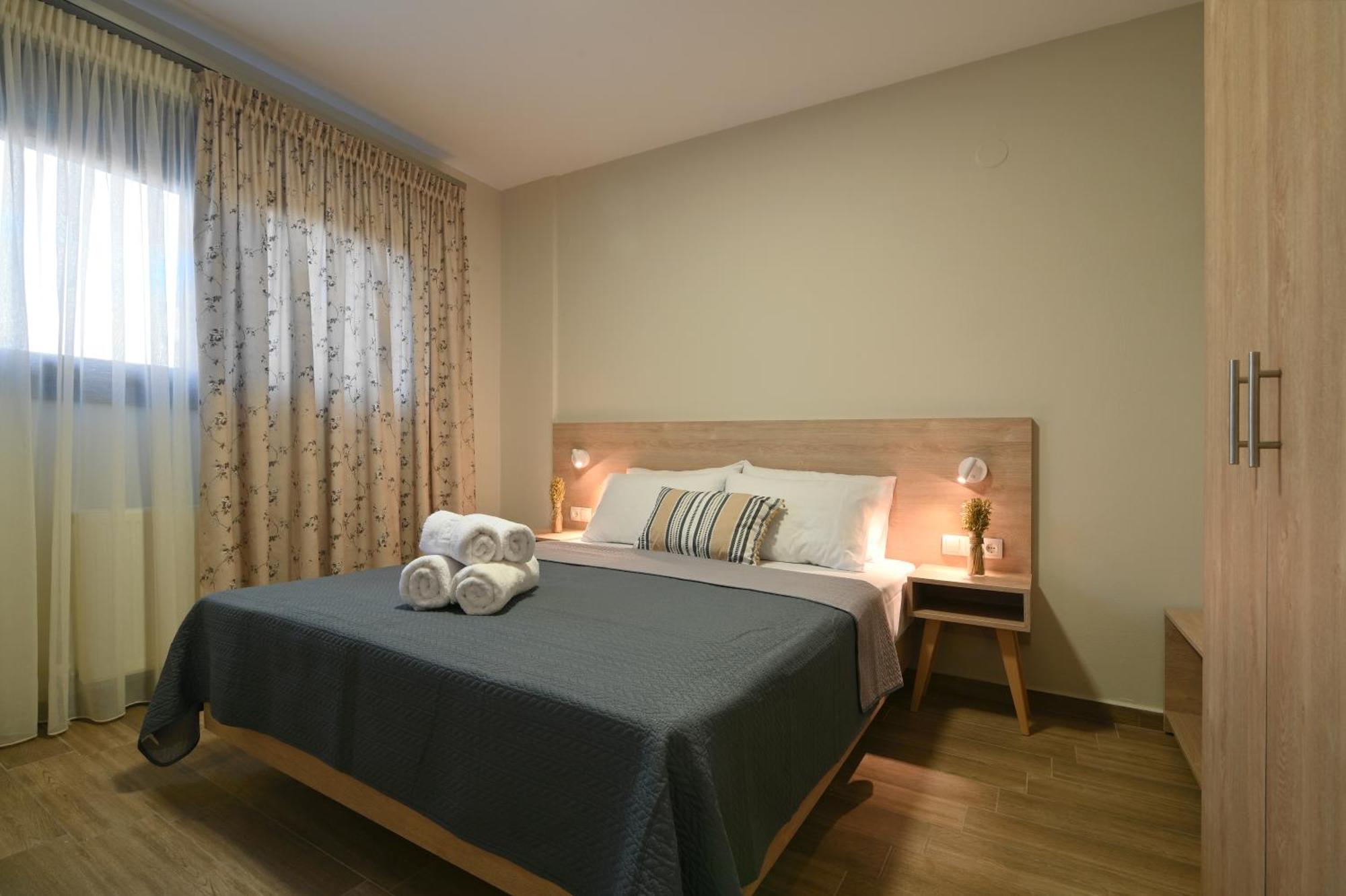 Niel Holiday Apartments, Panel Hospitality Homes & Villas Leptokarya  Esterno foto